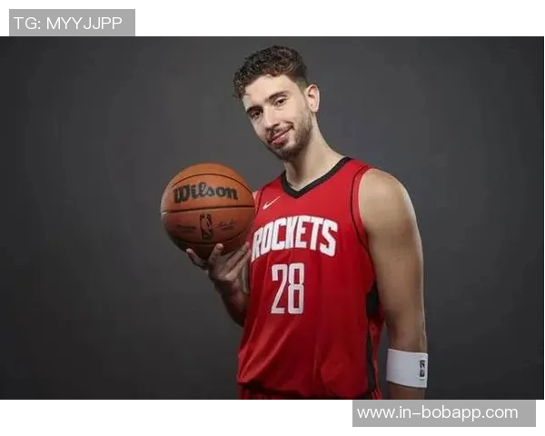 莫布里防守申京仅6分30秒却被打爆后者9投7中狂砍16分