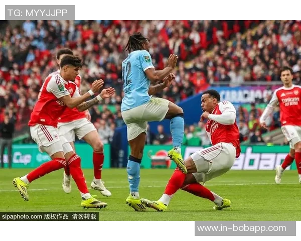 天空体育报道塞梅尼奥获准代表曼城参加联赛杯因英足总新规调整